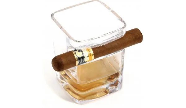 Bicchiere Tumbler adorini per Rum da Sigaro & Whisky