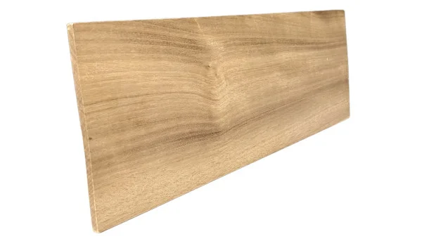 Placage en bois d'okoumé 326 mm x 116 mm x 5 mm