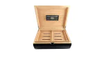 Humidor Ebenholz Hochglanz für 50 Zigarren Foto 4
